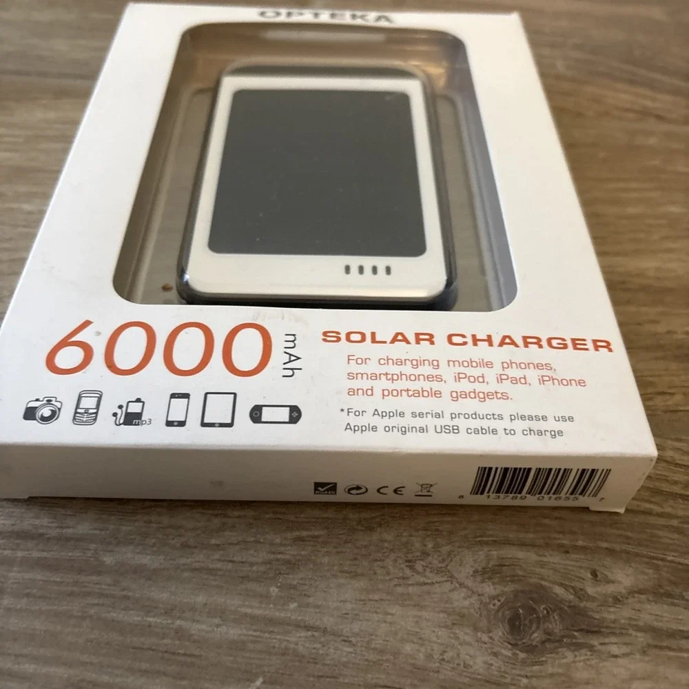 Opteka 6000 mAh Ultra High Capacity Backup Battery Solar Charger New In Package